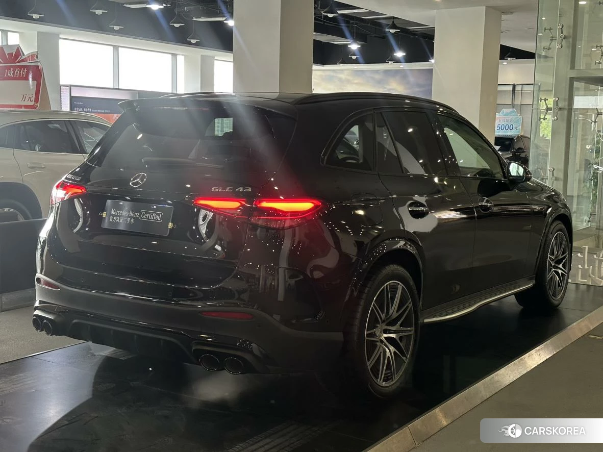 Mercedes-Benz AMG GLC 2024 Темно-серый из Китая, фото 4
