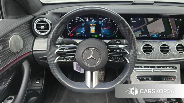 Mercedes-Benz E-Class W213 2022 Черный из Кореи, фото 4