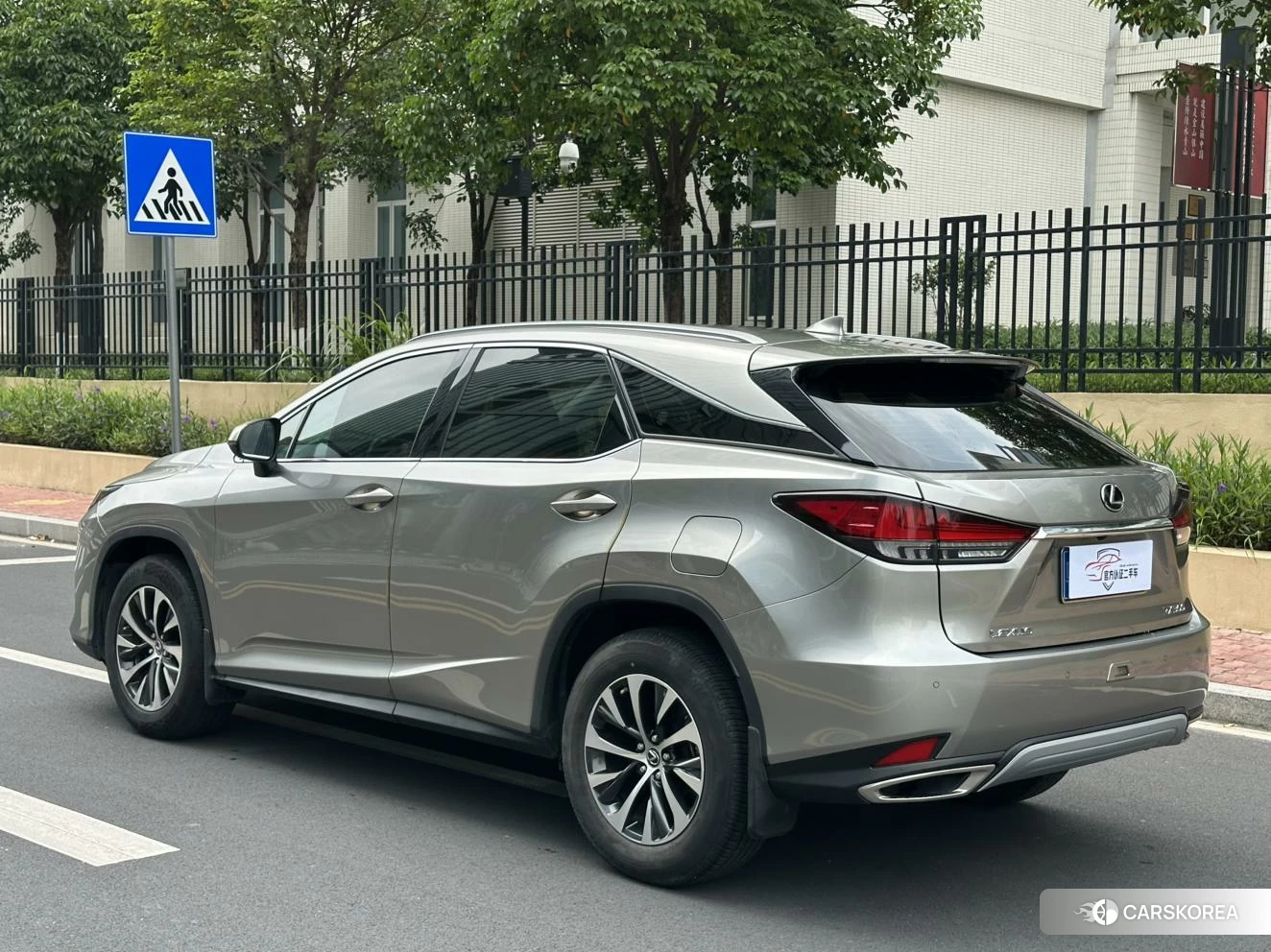 Lexus RX 2019 Серебристо-серый из Китая, фото 3