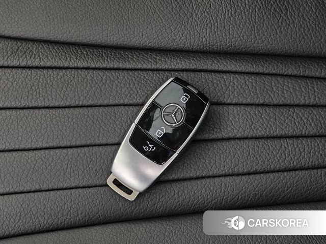 Mercedes-Benz CLS 2021 Белый из Китая, фото 4