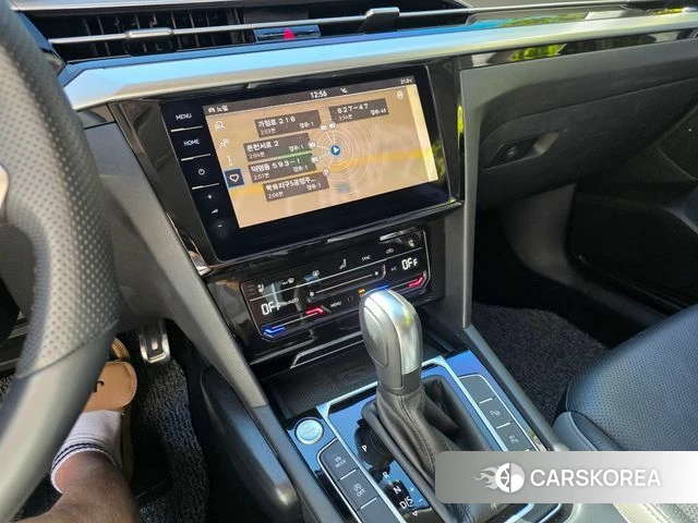 Volkswagen Arteon 2023 Белый из Кореи, фото 4