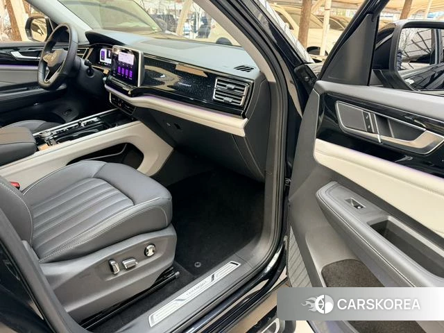 Volkswagen Teramont 2023 Черный из Китая, фото 4
