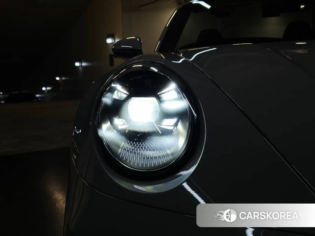 Porsche 911(992) 2022 Серебристо-серый из Кореи, фото 4