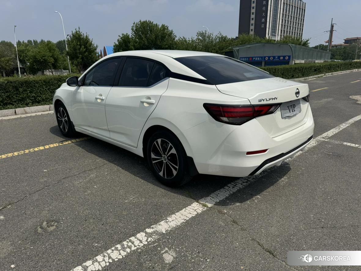 Nissan Sylphy 2021 Белый из Китая, фото 4