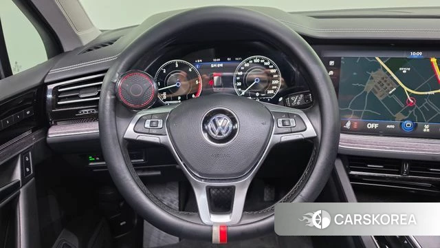 Volkswagen Touareg 3rd generation 2020 Коричневый из Кореи, фото 4