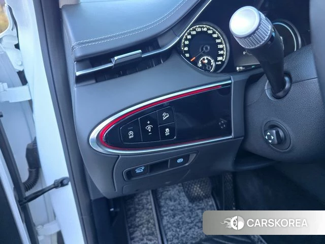 Genesis GV70 2024 Белый из Кореи, фото 4