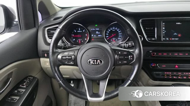 Kia The New Carnival 2018 Серебряный из Кореи, фото 4