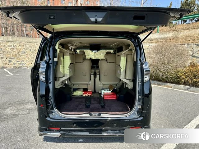Toyota Vellfire 2021 Черный из Китая, фото 4