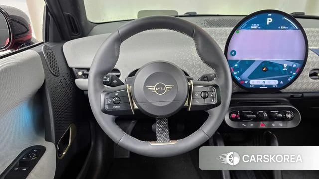 Mini Cooper Electric 4th Generation 2024 Красный из Кореи, фото 4
