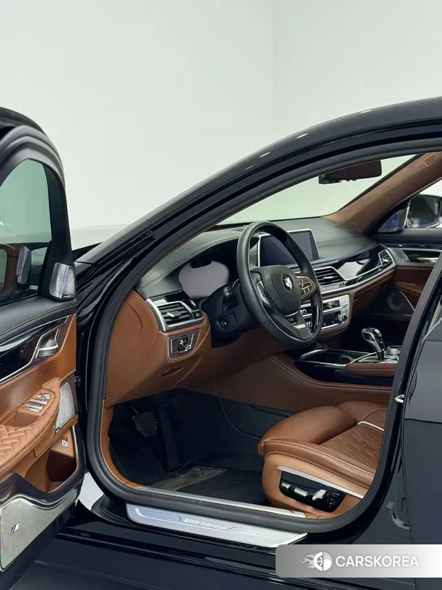 BMW 7 series 2021 Черный из Китая, фото 4