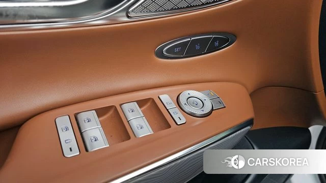 Genesis GV70 2023 Белый из Кореи, фото 4