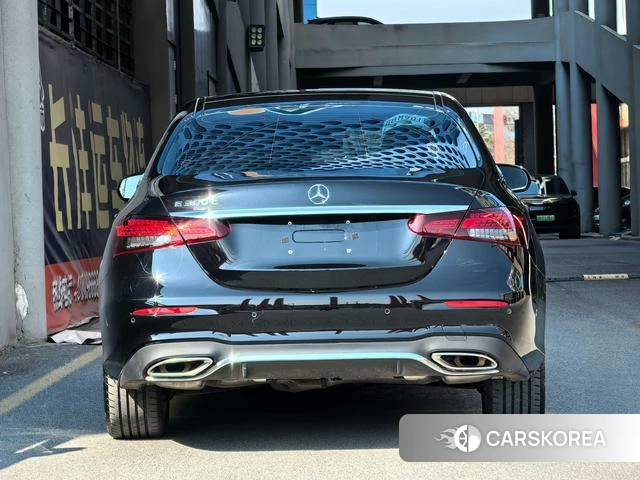 Mercedes-Benz E-Class 2024 Черный из Китая, фото 4