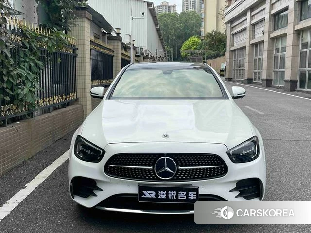 Mercedes-Benz E-Class 2021 Белый из Китая, фото 4