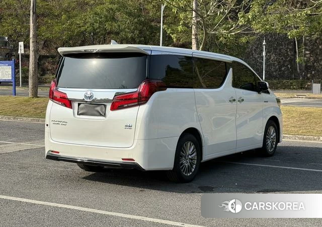 Toyota Alphard 2022 Белый из Китая, фото 4