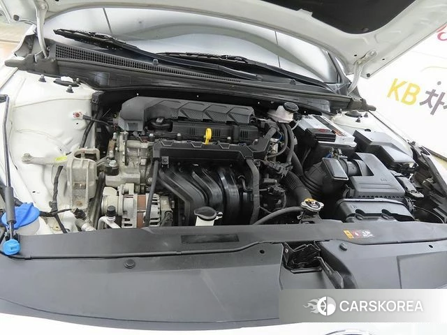 Hyundai Avante (CN7) 2022 Белый из Кореи, фото 4