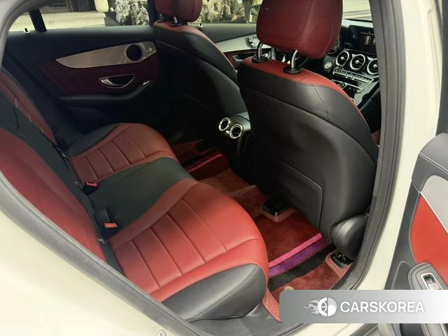 Mercedes-Benz GLC 2021 Белый из Китая, фото 4