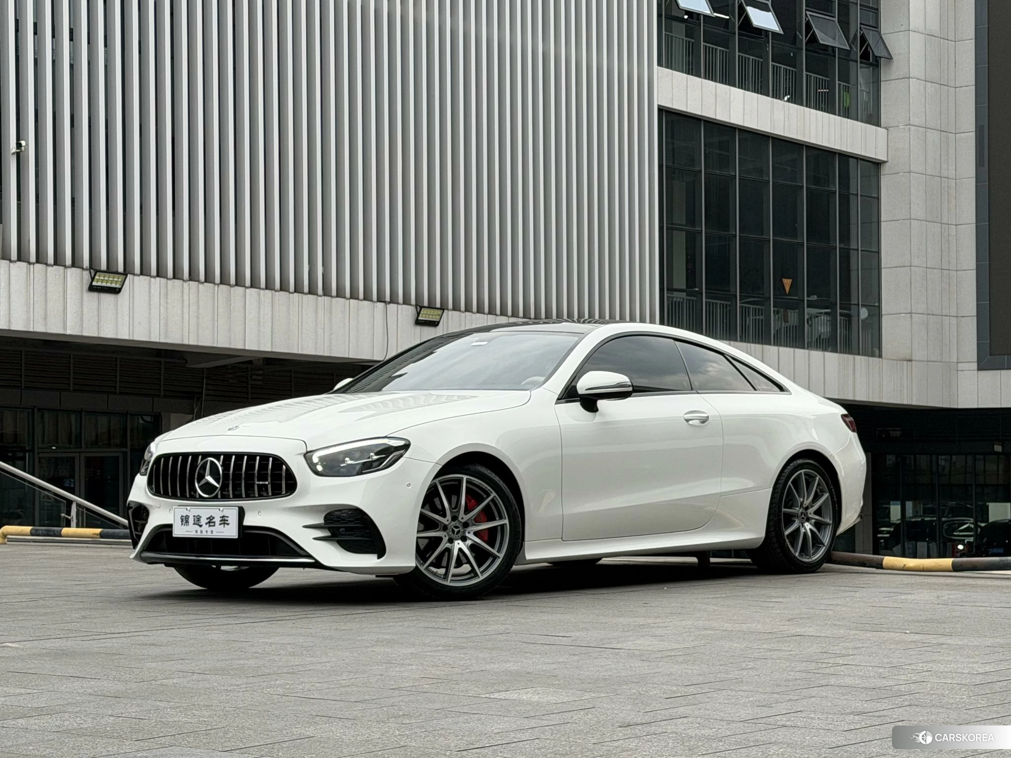 Mercedes-Benz E-Class 2022 Белый из Китая, фото 4