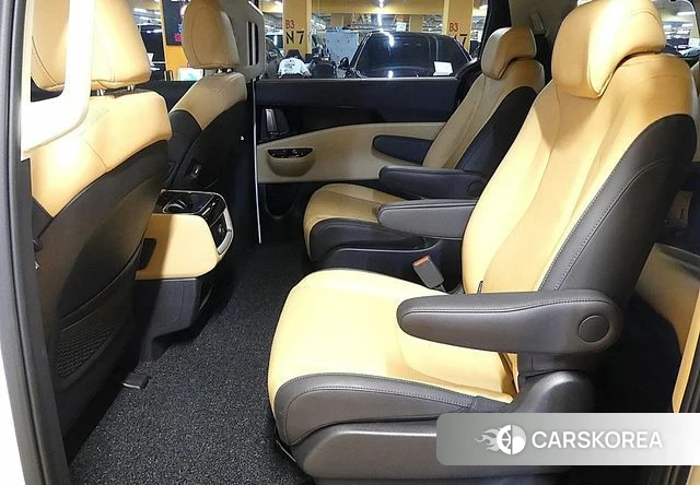Kia Carnival 4th generation 2023 Белый из Кореи, фото 4