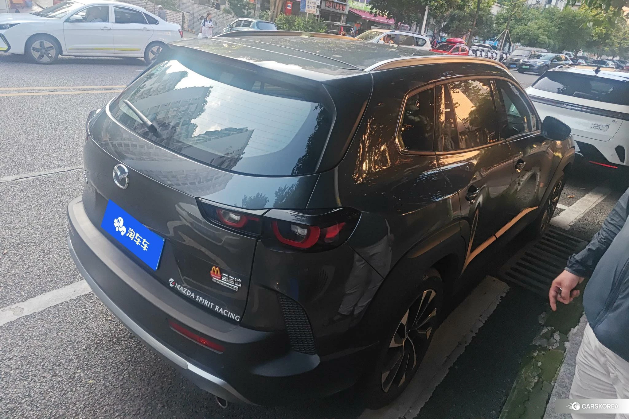 Mazda CX-50 2023 Темно-серый из Китая, фото 4