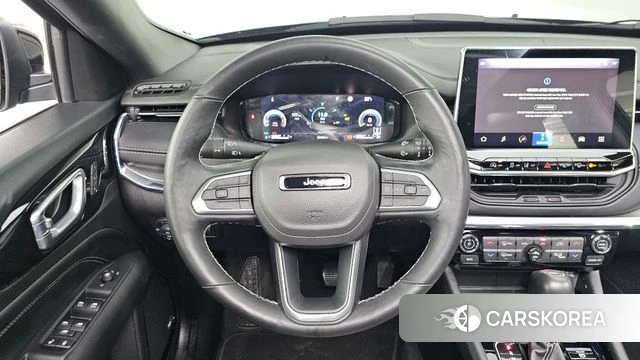 Jeep Compass 2nd Generation 2022 Черный из Кореи, фото 4