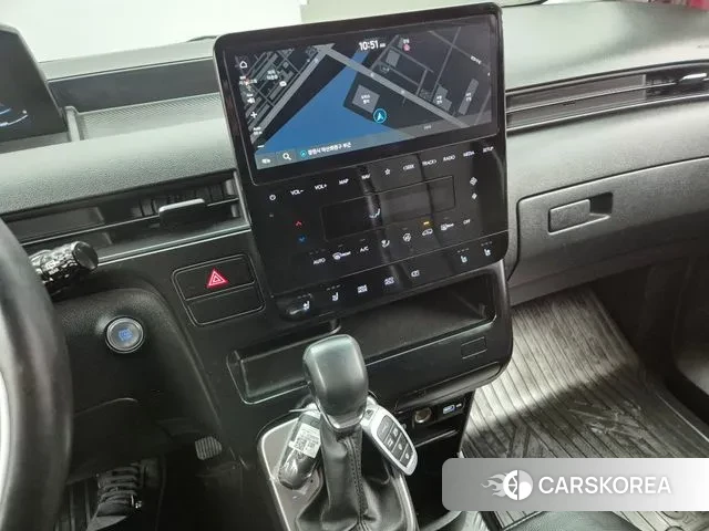 Hyundai Staria 2023 Серебристо-серый из Кореи, фото 4