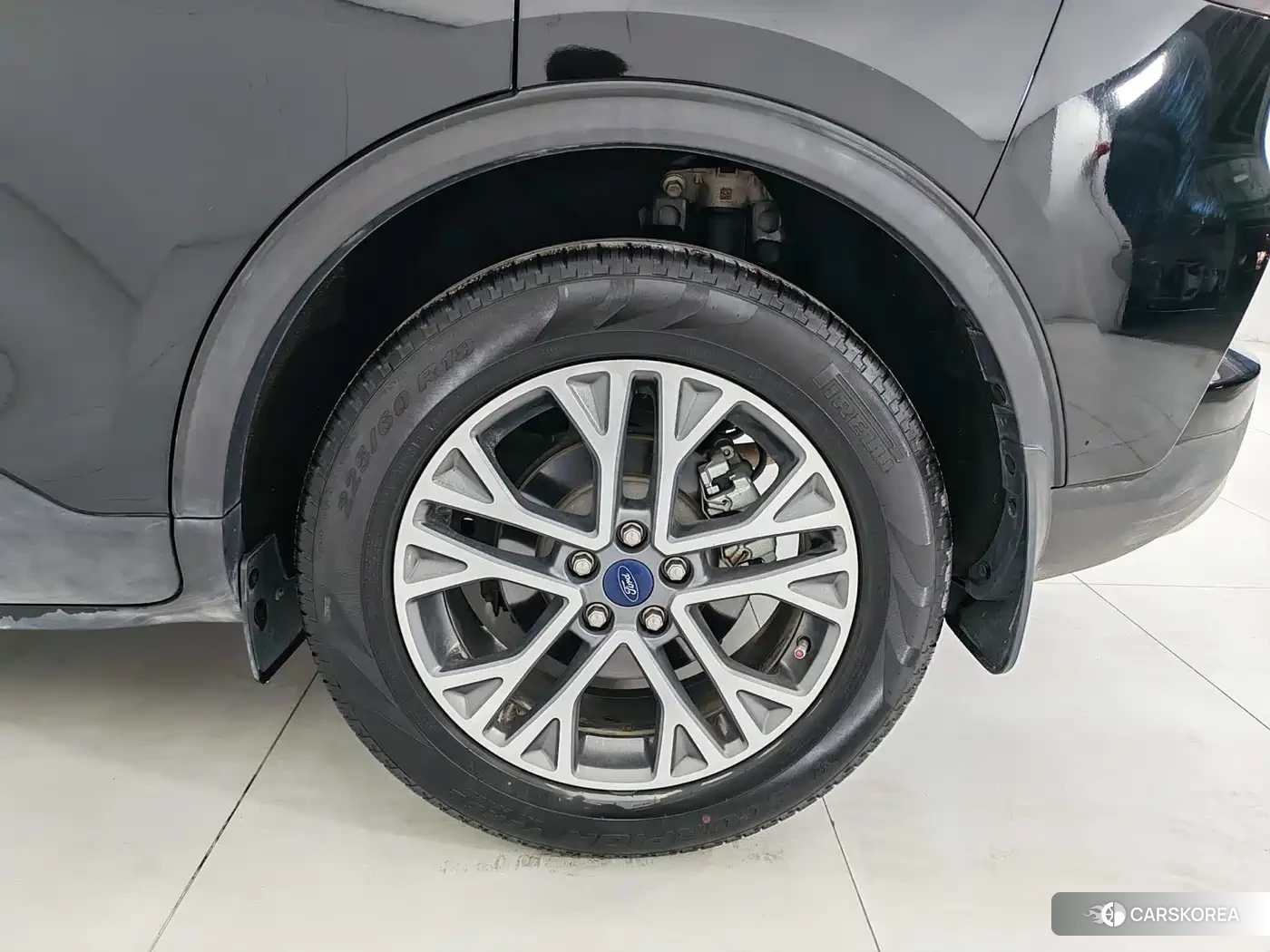 Ford Escape 2023 Черный из Китая, фото 4