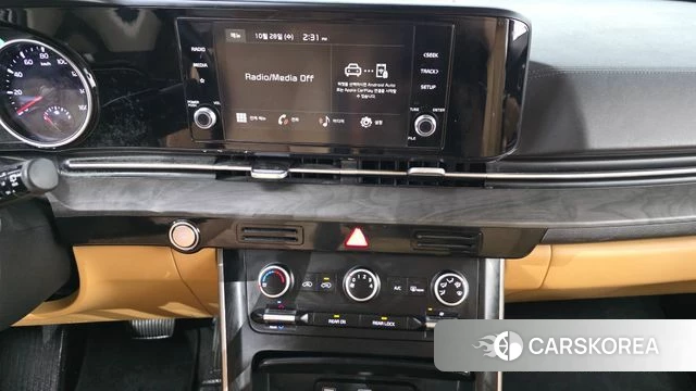 Kia Carnival 4th generation 2022 Белый из Кореи, фото 4