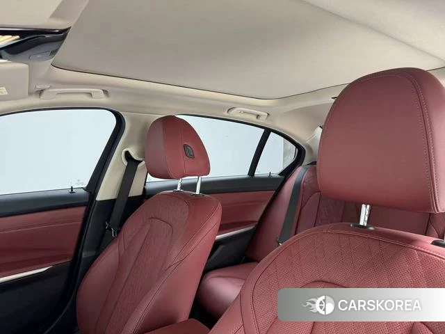 BMW 3 series 2024 Черный из Китая, фото 4