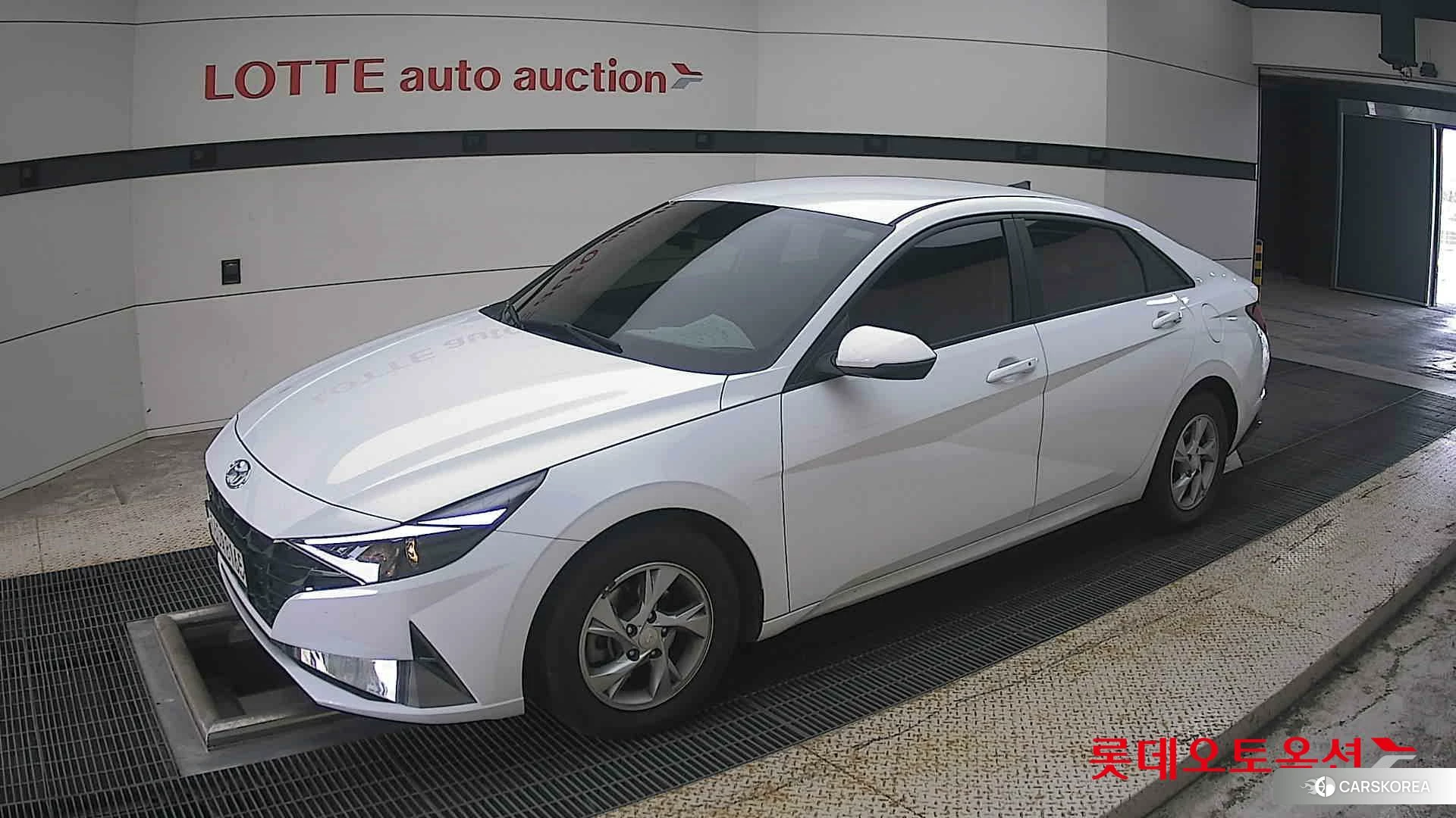 Hyundai Avante 2021 Polar White из Кореи, фото 4