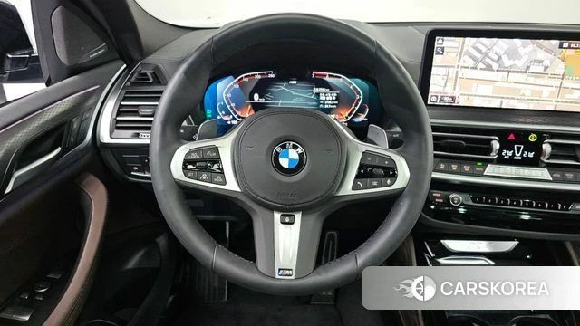 BMW X4 (G02) 2025 Светло-серебряный цвет из Кореи, фото 4