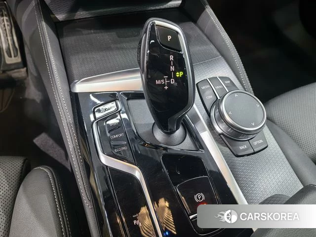 BMW 5 series 2023 Черный из Китая, фото 4