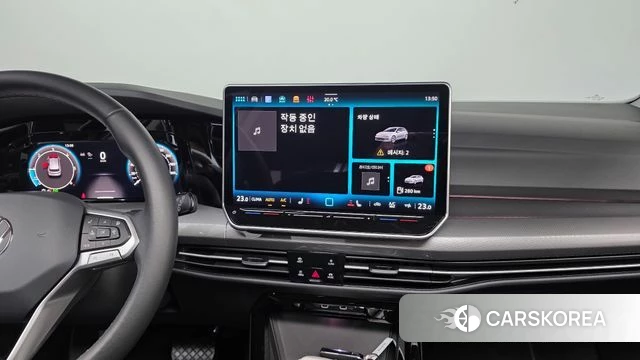 Volkswagen Golf 8th Generation 2025 Светло-серебряный цвет из Кореи, фото 4