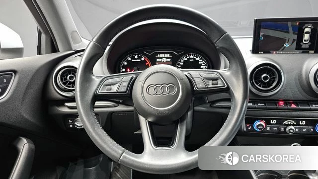 Audi New A3 2018 Серебристо-серый из Кореи, фото 4