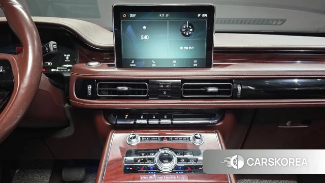 Lincoln Aviator 2nd generation 2023 Белый из Кореи, фото 4
