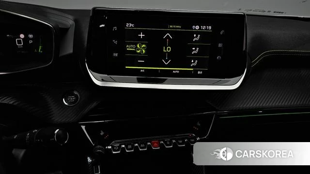 Peugeot 2008 Second generation 2020 Белый из Кореи, фото 4