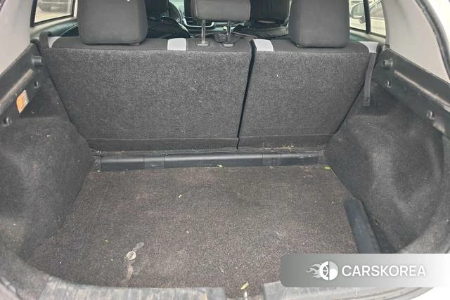 Toyota Yaris L 2021 Белый из Китая, фото 4
