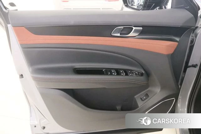 Ford Equator 2025 Серебристо-серый из Китая, фото 4