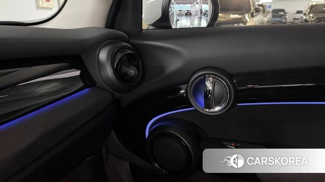 Mini Cooper 2022 Серебристо-серый из Кореи, фото 4