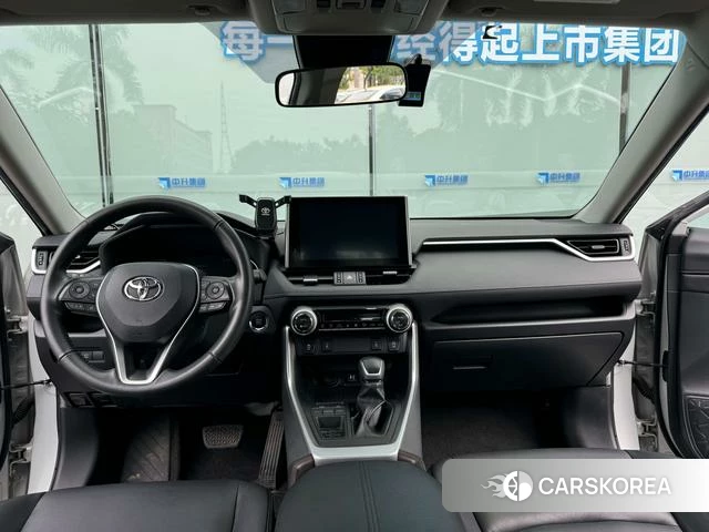 Toyota RAV4 2022 Белый из Китая, фото 4
