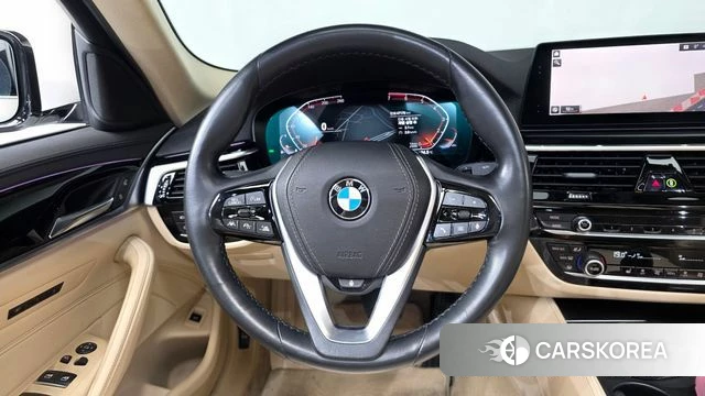 BMW 5 Series (G30) 2019 Белый из Кореи, фото 4