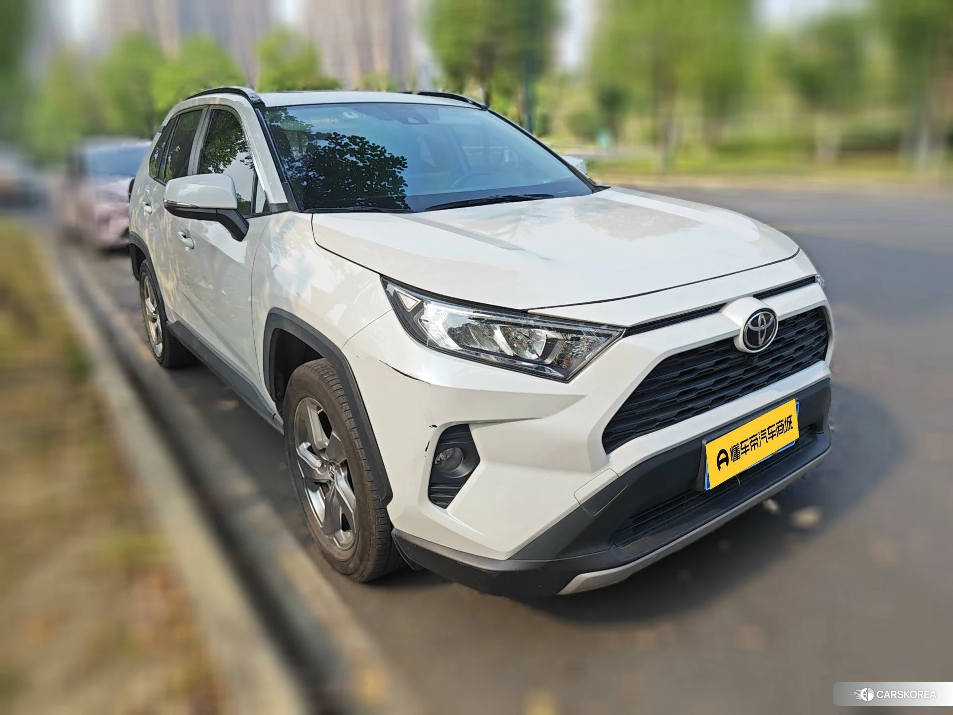 Toyota RAV4 2021 Белый из Китая, фото 4