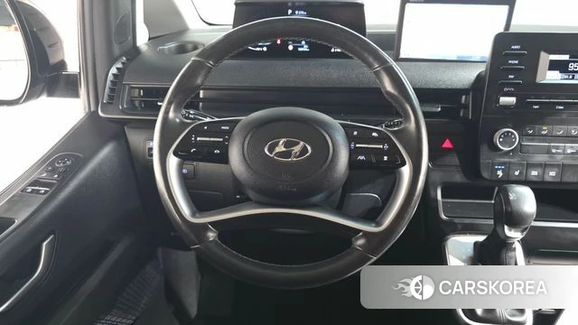 Hyundai Staria 2023 Серый из Кореи, фото 4