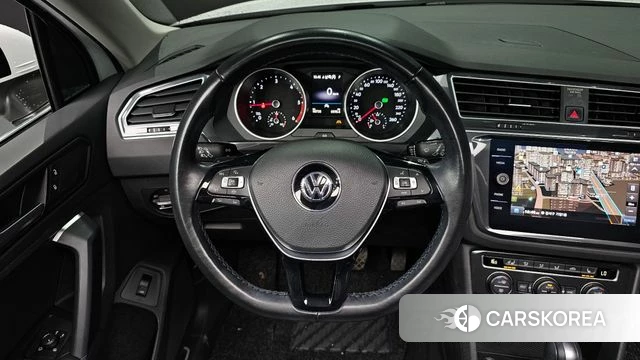 Volkswagen Tiguan second Generation 2020 Белый из Кореи, фото 4