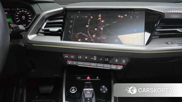 Audi Q4 e-Tron (F4) 2023 Серебристо-серый из Кореи, фото 4