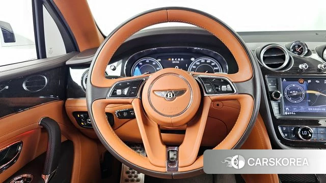 Bentley Bentayga 2019 Белый из Кореи, фото 4
