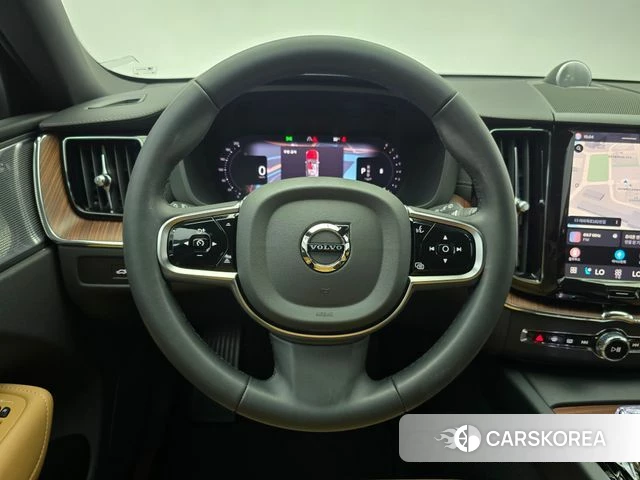Volvo XC60 second Generation 2024 Черный из Кореи, фото 4