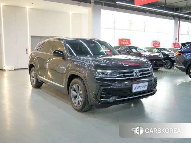 Volkswagen Teramont 2022 Темно-серый из Китая, фото 4