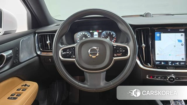 Volvo S60 3rd generation 2021 Белый из Кореи, фото 4