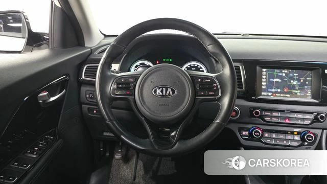 Kia Niro 2018 Белый из Кореи, фото 4