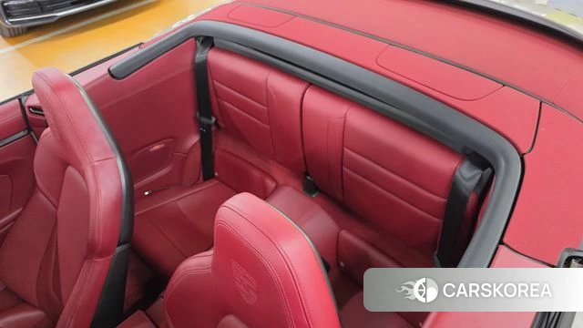 Porsche 911(992) 2023 Серебристо-серый из Кореи, фото 4